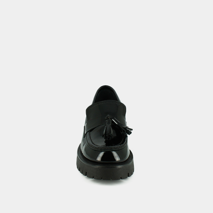 Mocassins à talons plats  en cuir vernis noir