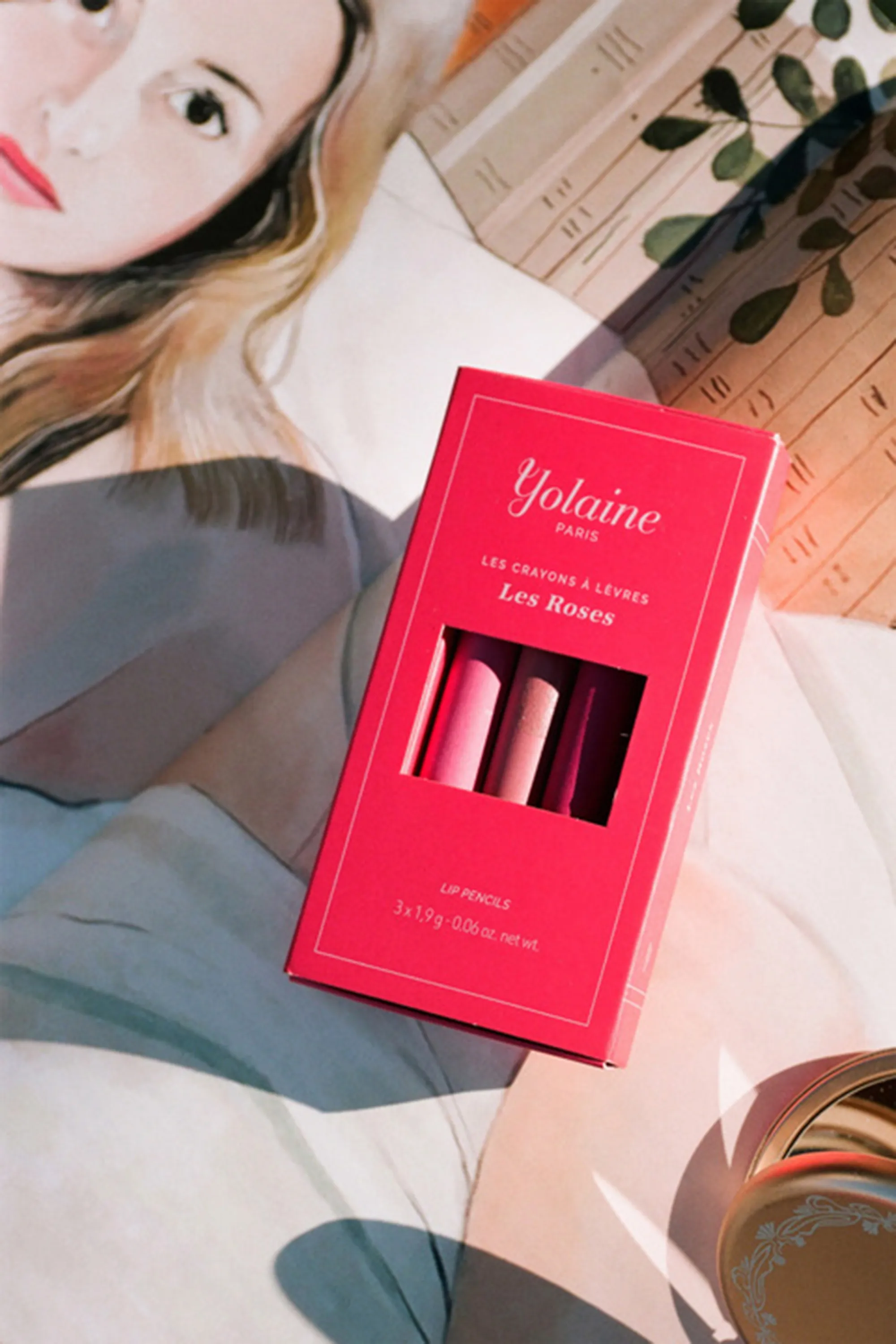 Yolaine La boîte de crayons à lèvres Les Roses-5.7 g