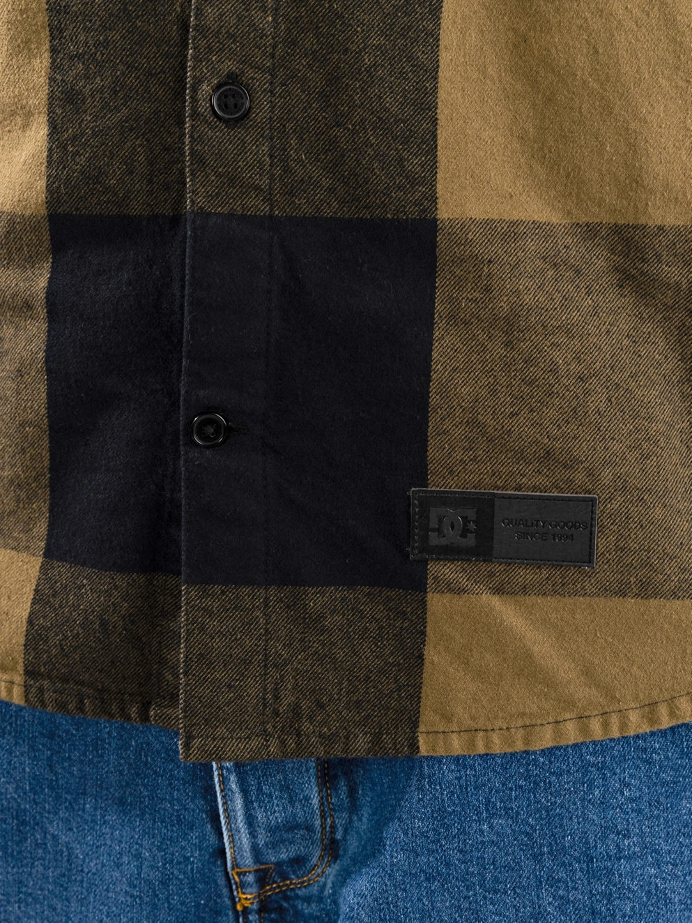 DC Ruckus Hooded Shirt capers/ black plaid