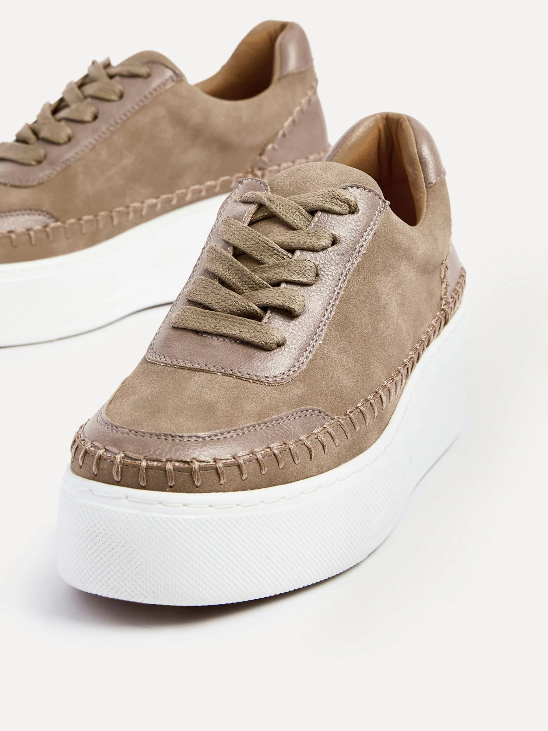 Bruin - Linzi - Harlem sneakers met plateauzool van imitatieleer