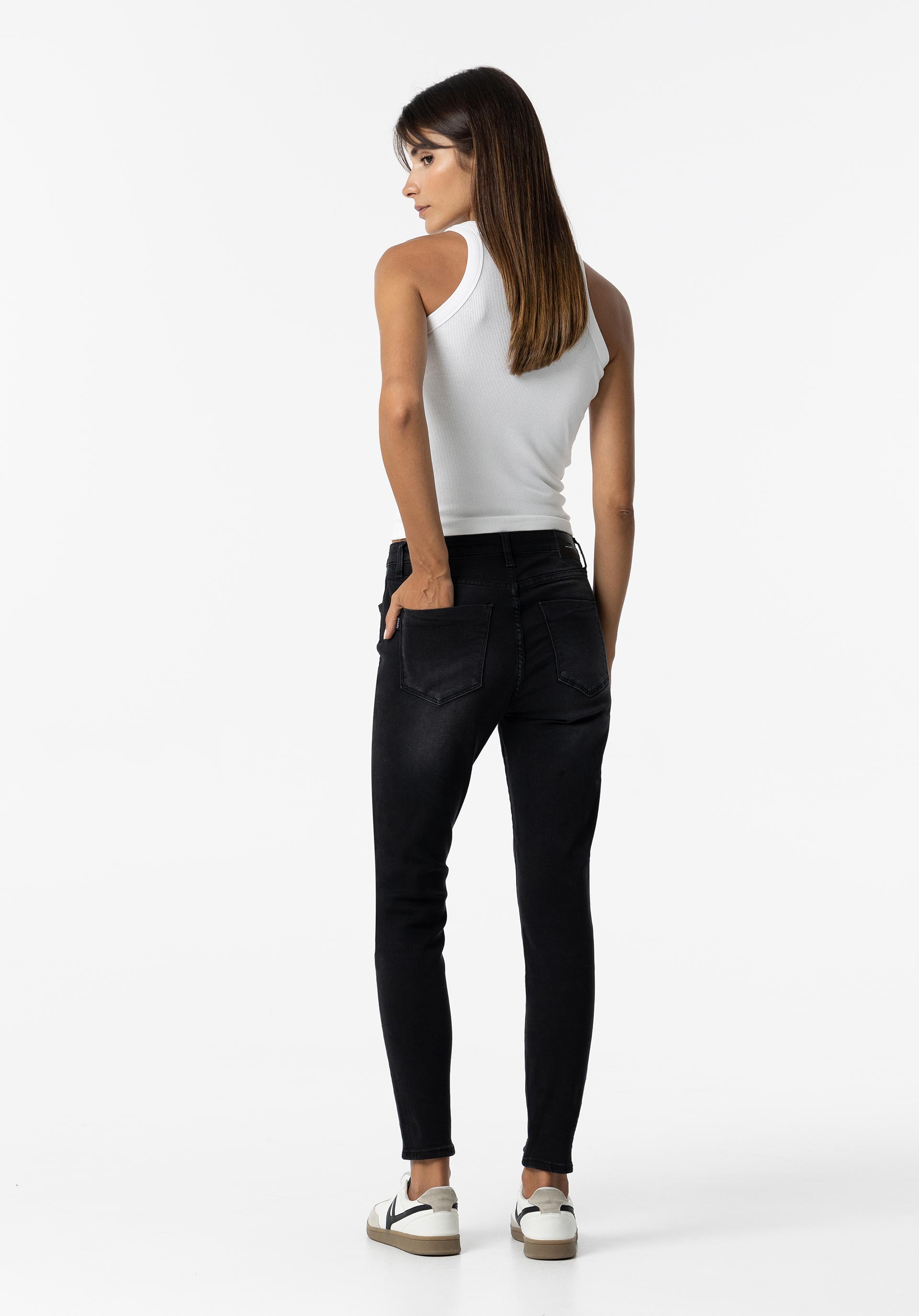 Jeans Vicky Skinny Cintura Média