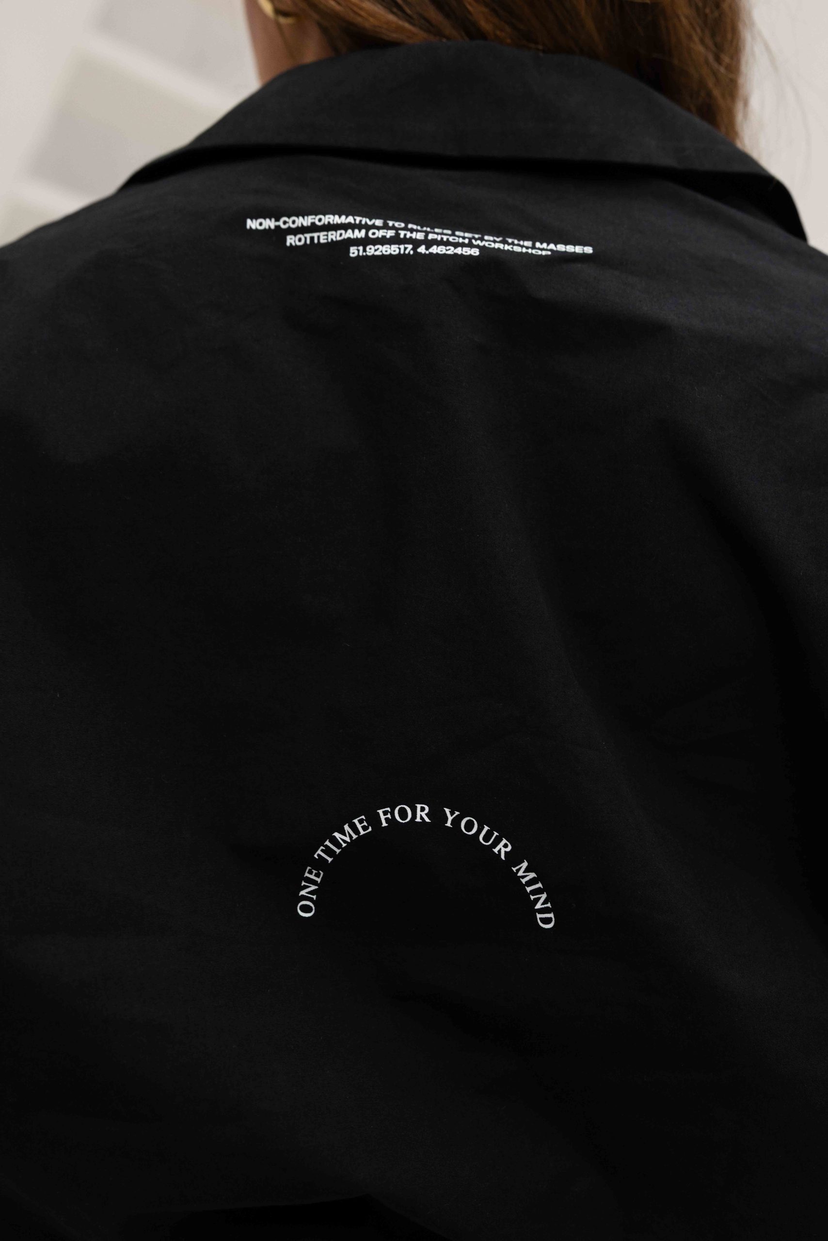 Off The Pitch Branded Kenzie Shirt Dames Zwart