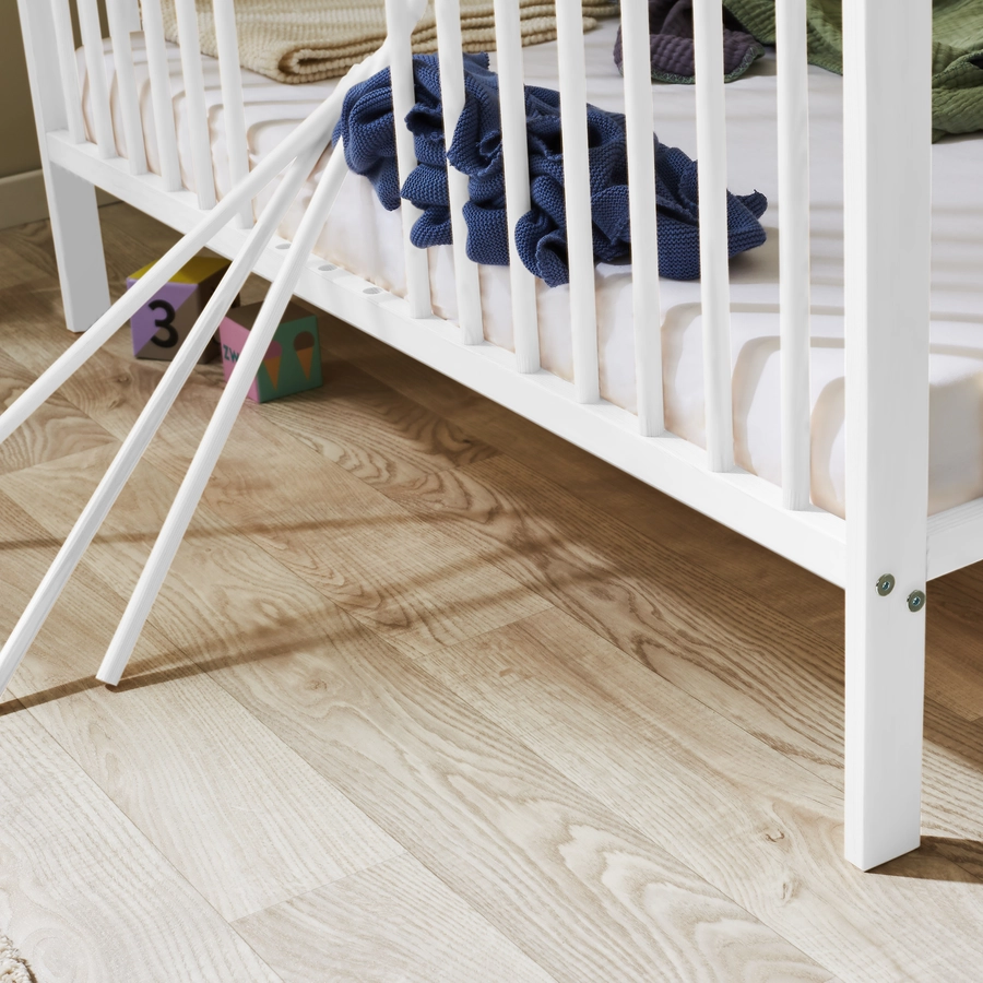 Kids Collective Babybett Gitterbett 60x120 höhenverstellbar & herausnehmbare Sprossen weiß mit Matratze