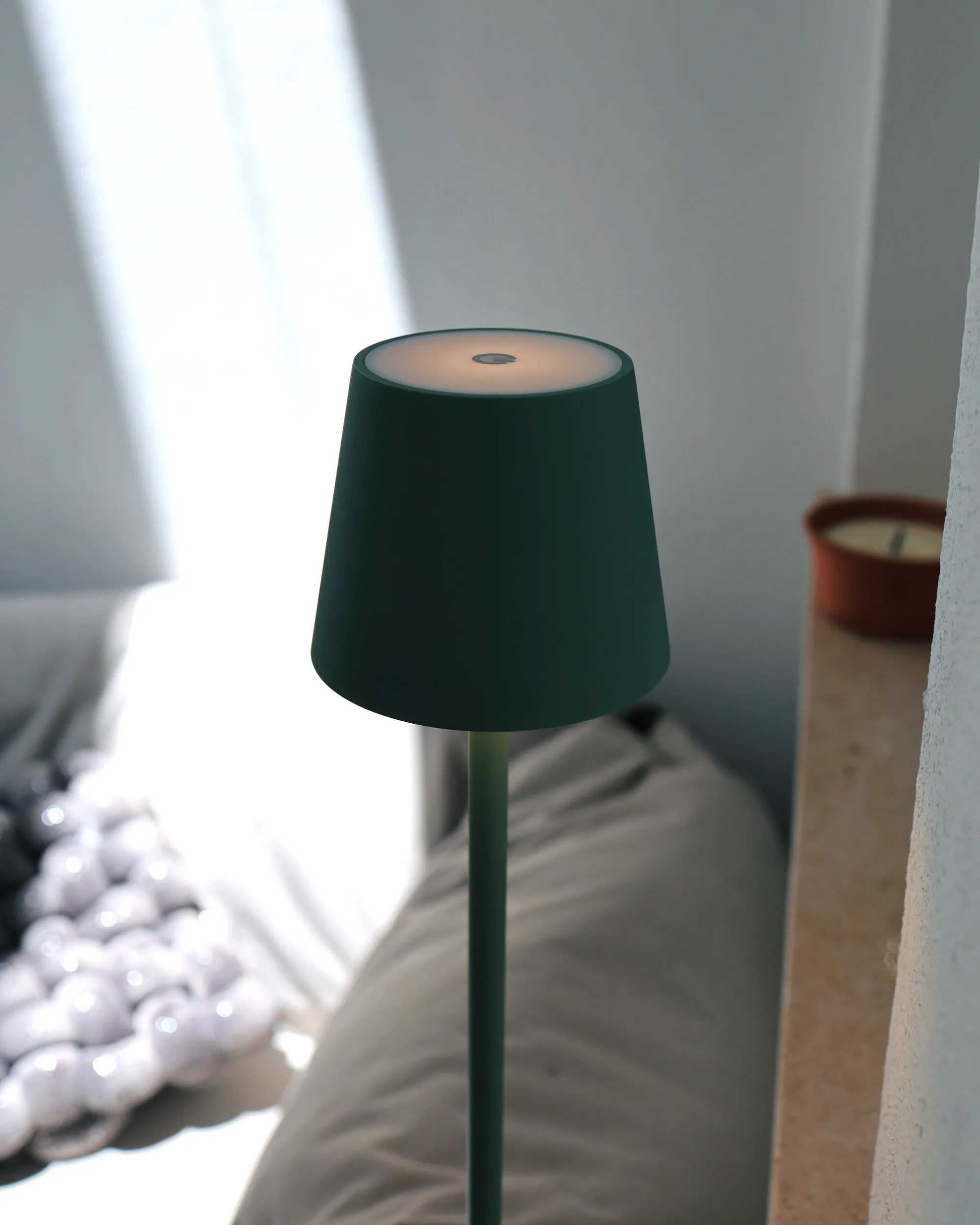 Draadloze staande LED lamp GAVARRESA Metaal Groen