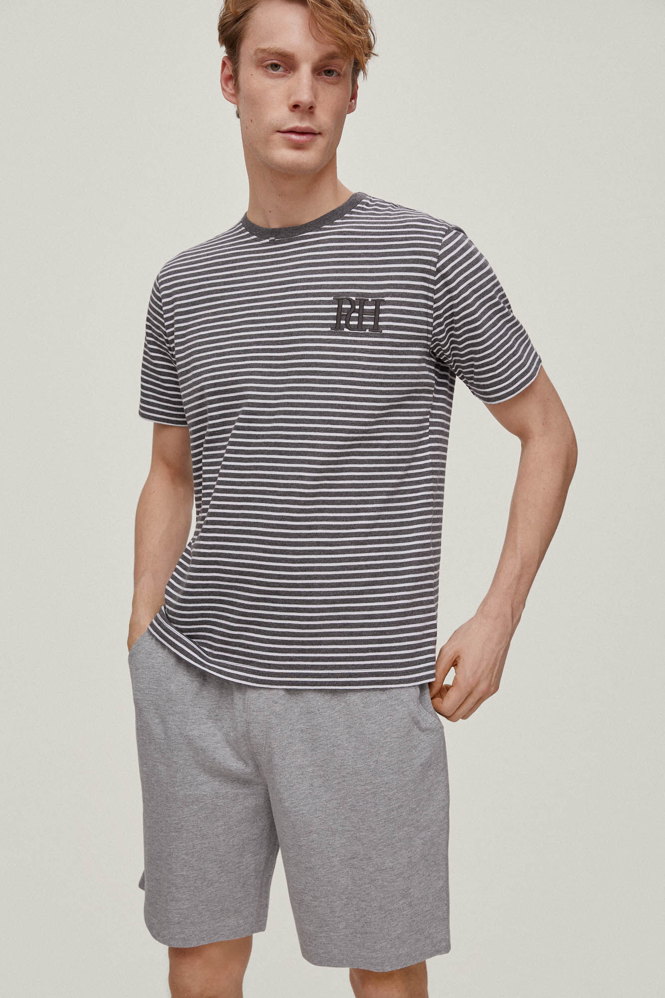 Conjunto de pijama de malha - Cinza