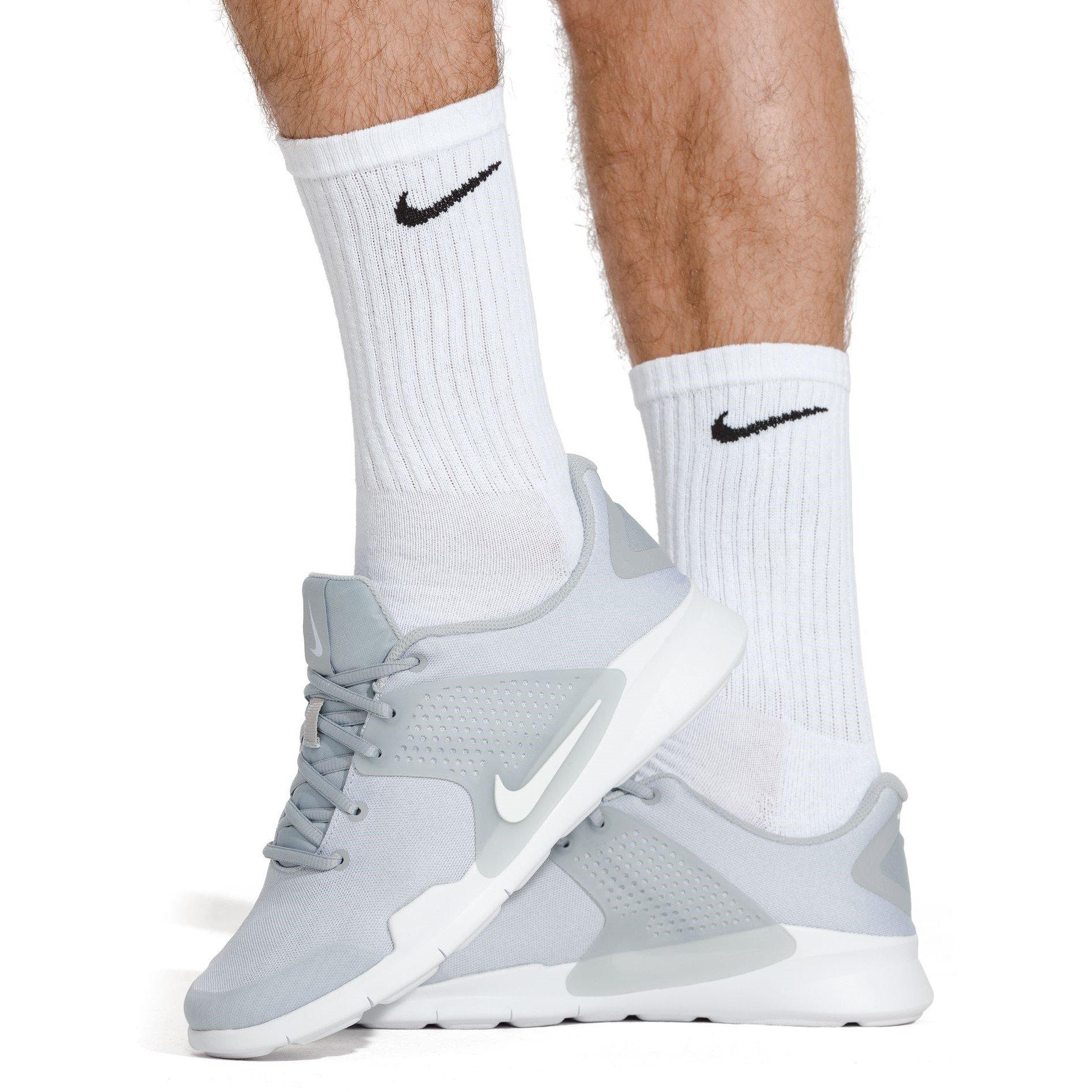 Nike Everyday Cushioned Training Crew Socks (6 Pairs)