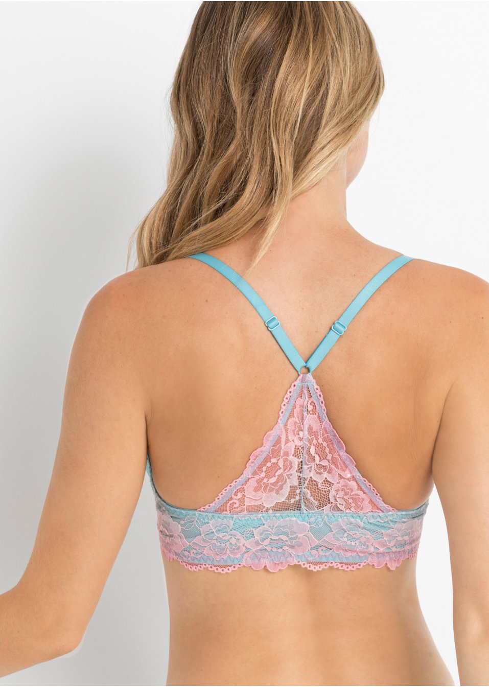 Soutien-gorge à coques et armatures fermeture devant