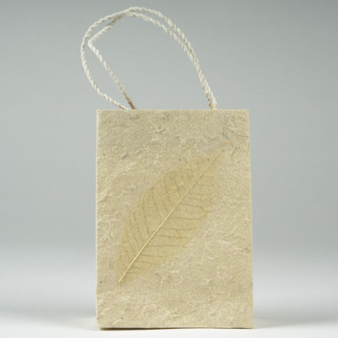 Tasche aus handgeschöpftem Papier, weiß, L 11,5 cm, B 5 cm, H 16 cm günstig bestellen