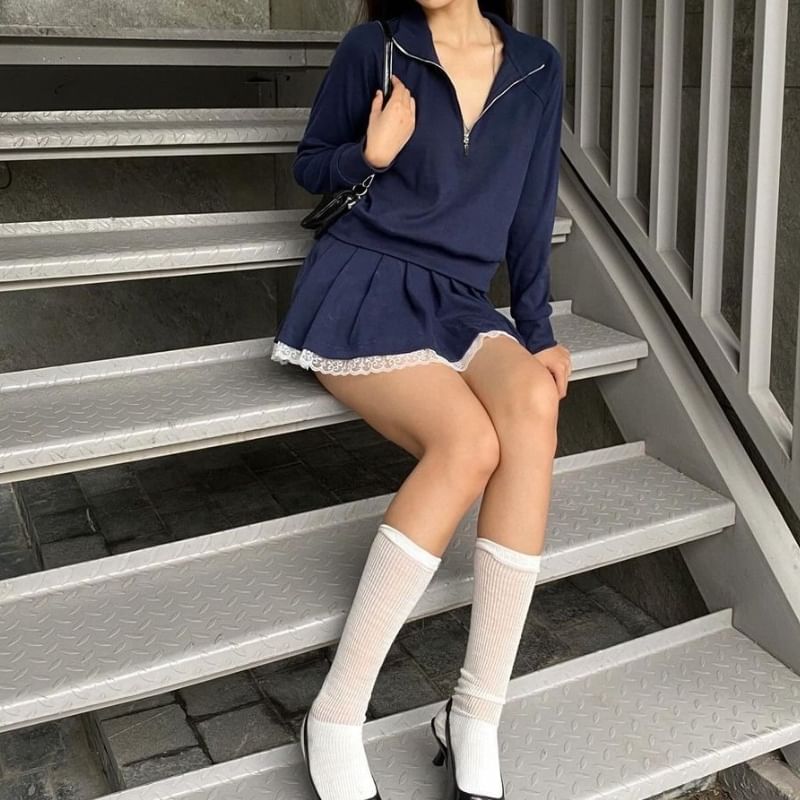 500 STUDIO - Effen pullover met halve rits / mini-plooirok
