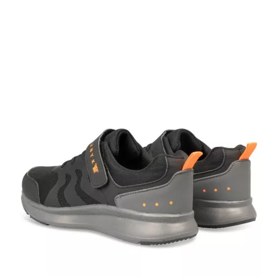 Baskets NOIR UNYK