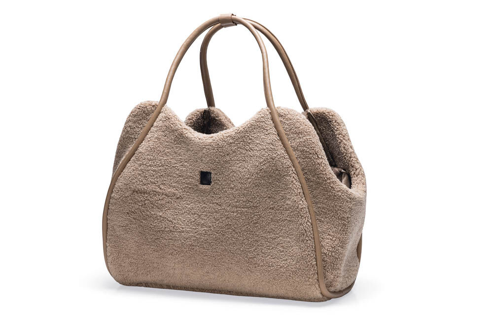 Designed by Lotte Tebby - Draagtas - Beige
