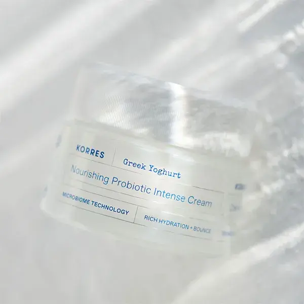 Creme hidratante probiótico de iogurte grego Korres para pele seca 40ml