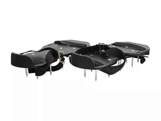 Patins aérateurs en plastique et acier