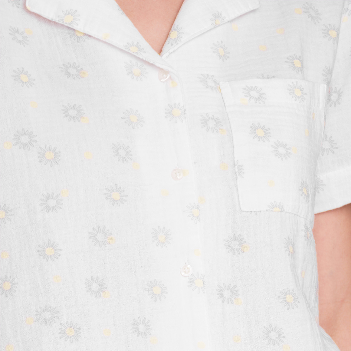 Gina Benotti Damen Musselin-Shorty mit Blumen-Muster weiss