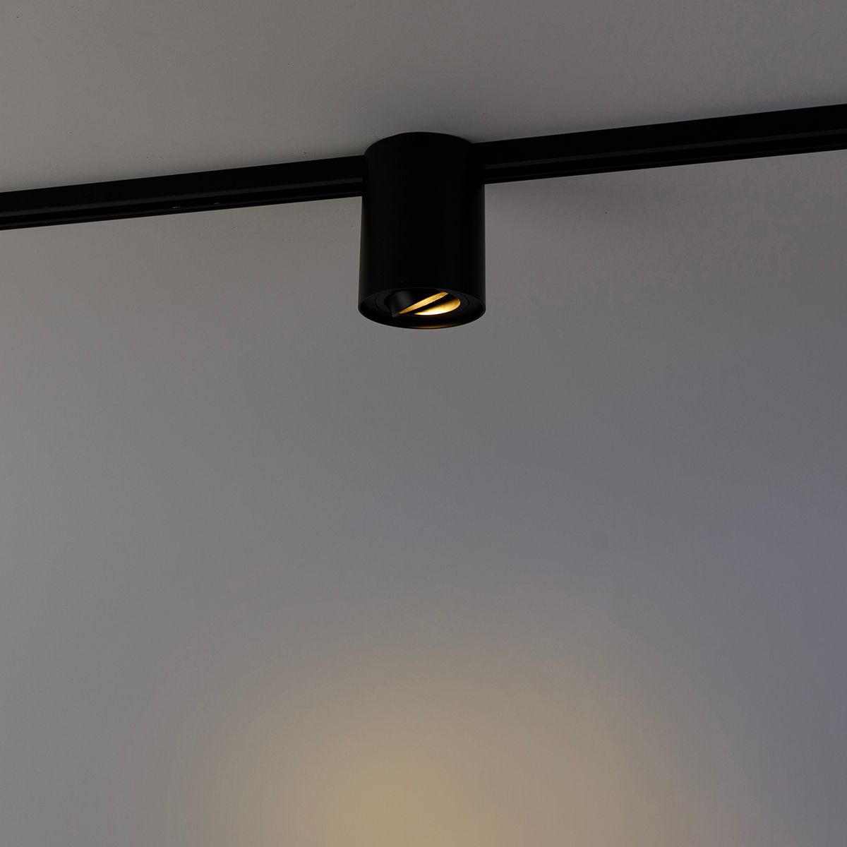 Moderne 1-fase railspot zwart - Iconic Rondoo Up