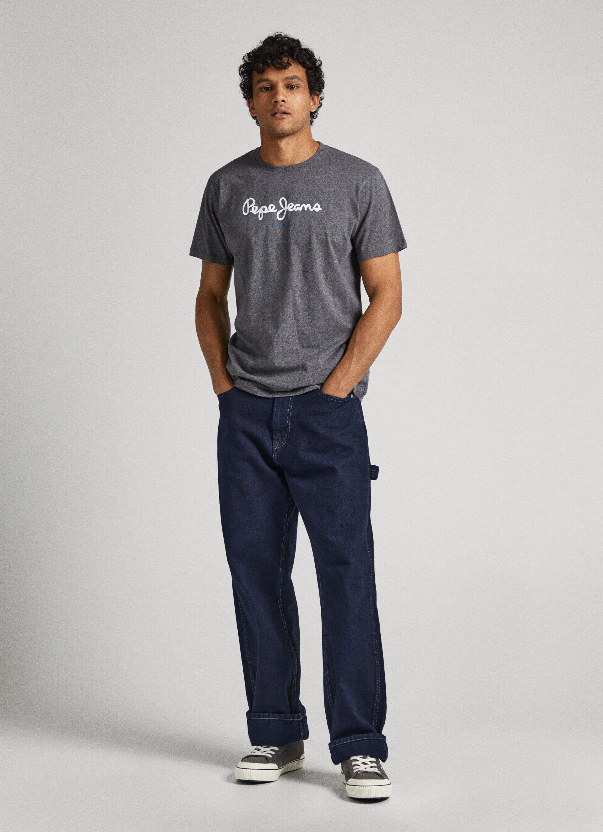 Camiseta de algodão com logotipo estampado - cinza escuro