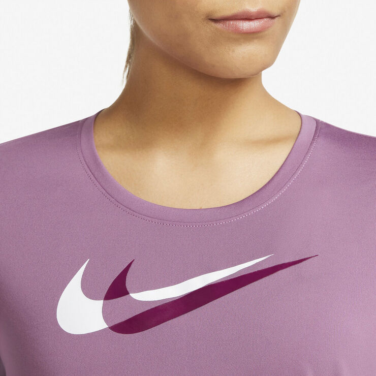 Nike Dri Fit Swoosh Run Lobe T Shirt Lilla
