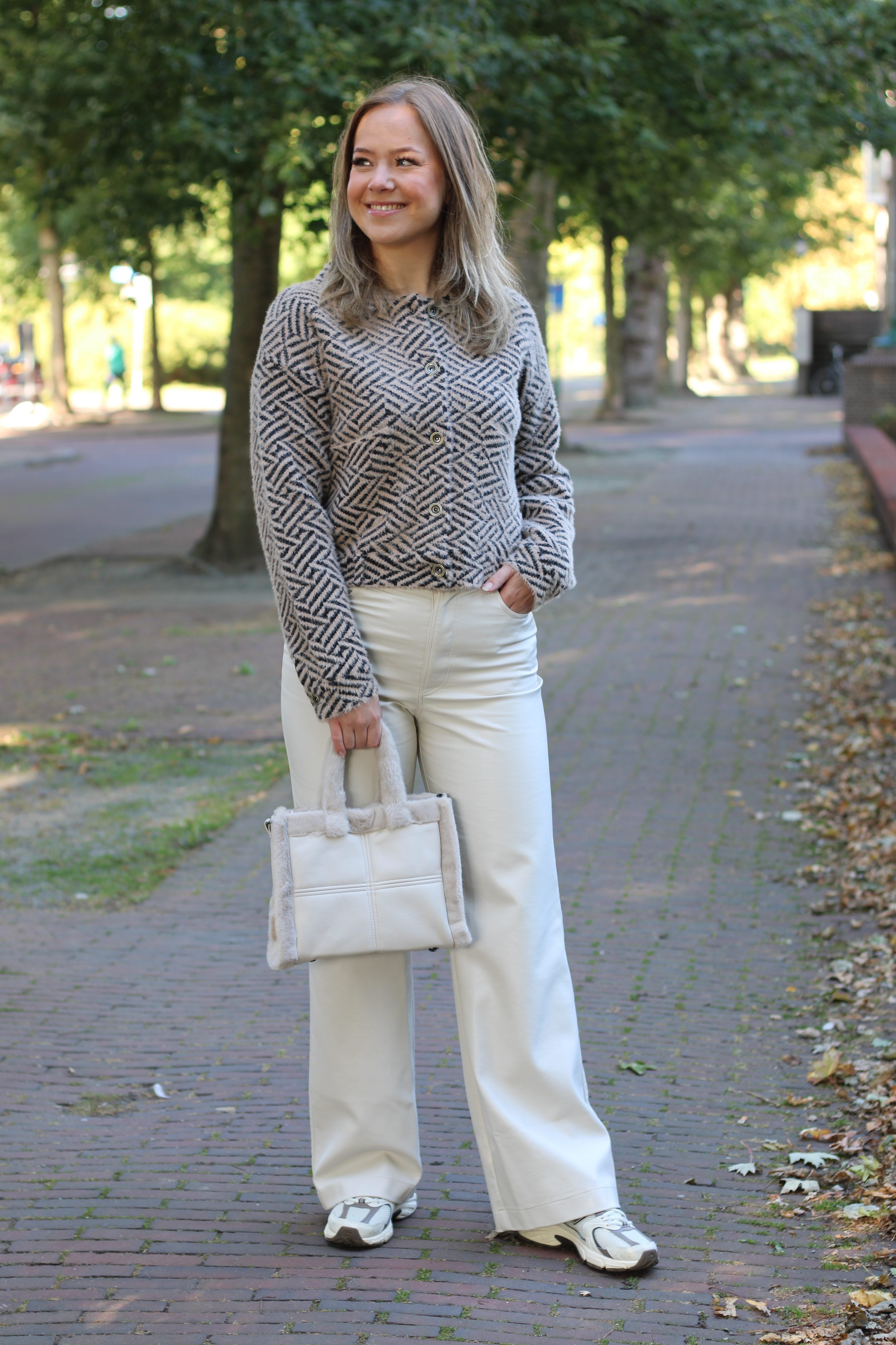 Rino & Pelle - Bubbly Boxy Jacket - Sand Graphic
