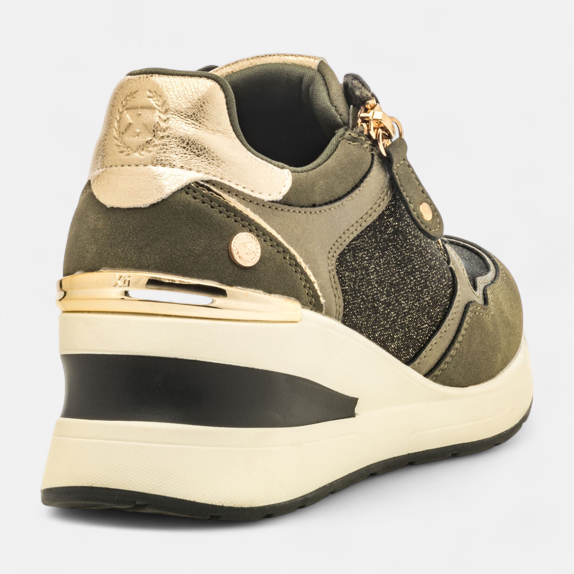 Baskets basses à talon compensé Femme kaki
