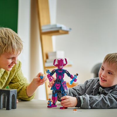 LEGO Super Heroes 76316 Fantastic Four mot Galactus-byggefigur