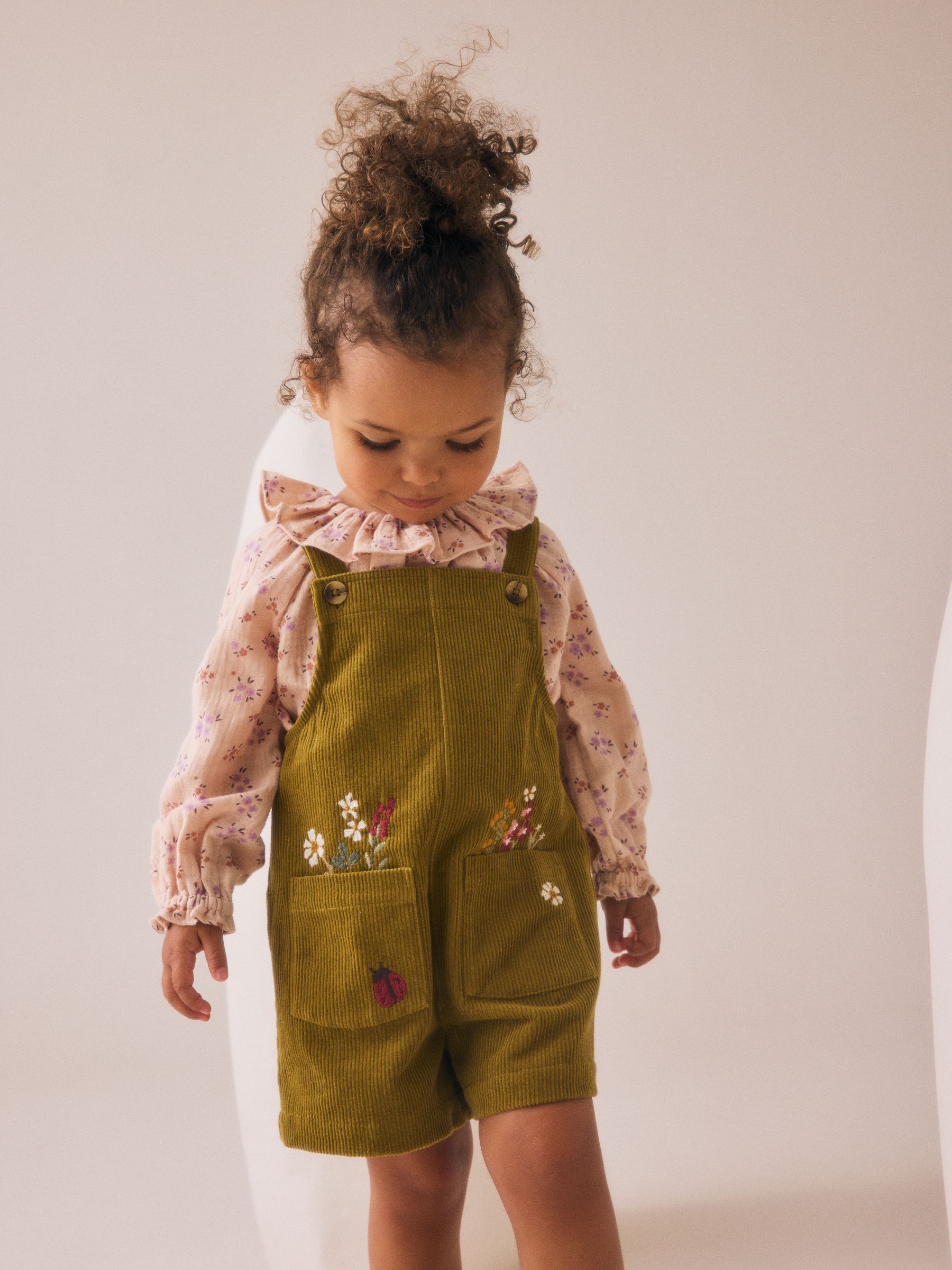 Groen - Set van corduroy bretelbroeken met bloemenprint, blouse en panty's (3mnd -7jr)
