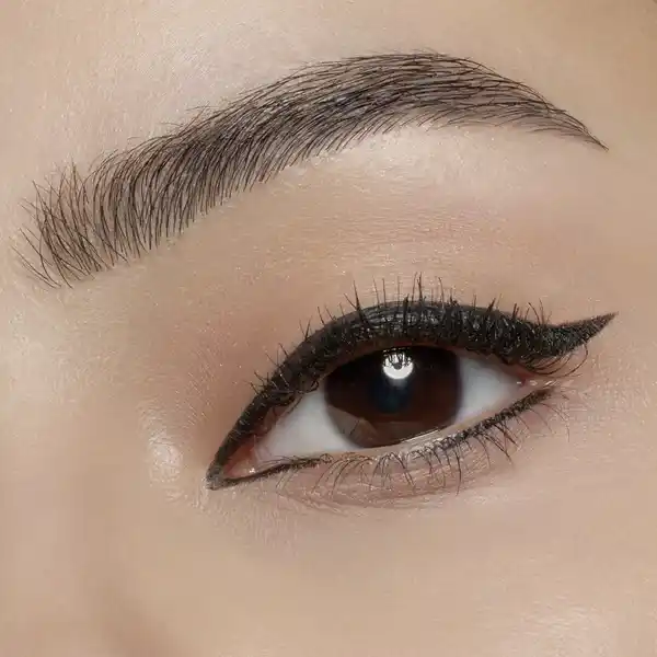 Eyeliner pen extra long-lasting 010 Blackest Black