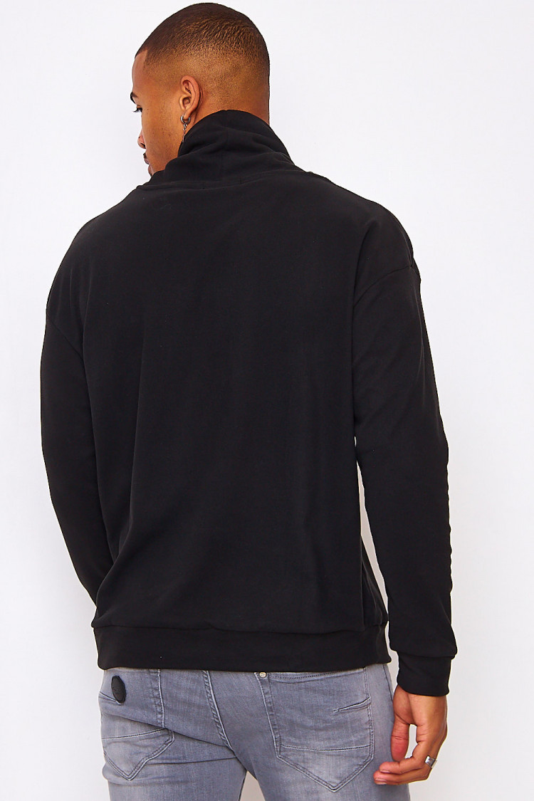 Pull en velours noir col ajustable