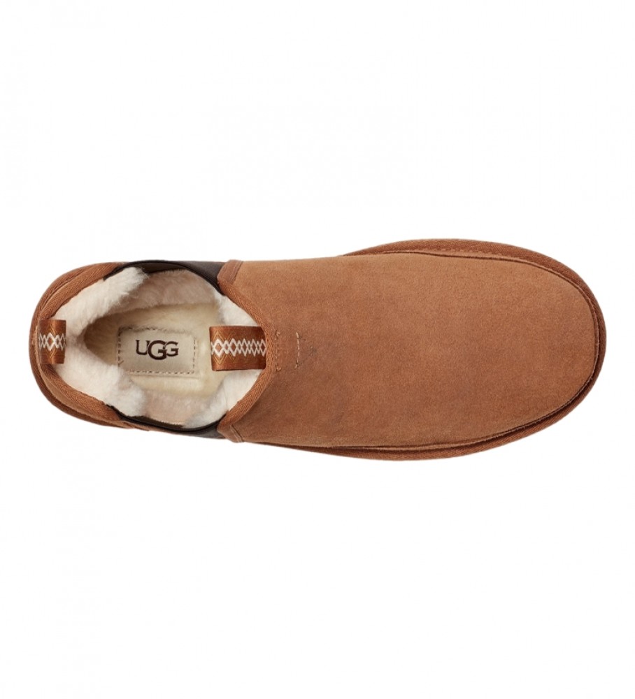 Botas de cano curto UGG M Neumel Chelsea em couro marrom