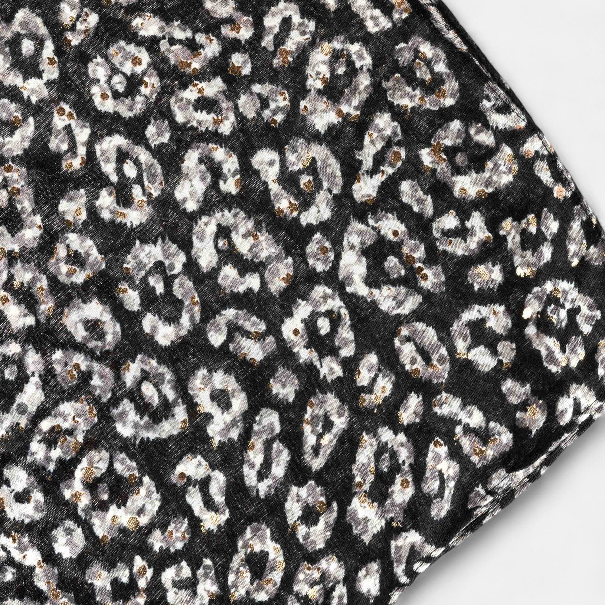 Foulard noir