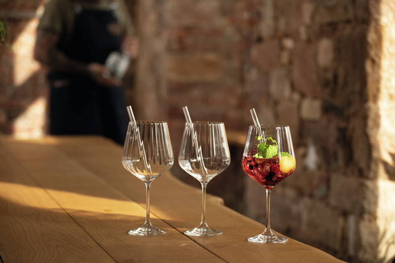 Nachtmann 4er-Set Gin Tonic-Gläser + Glas-Trinkhalme TASTES GOOD