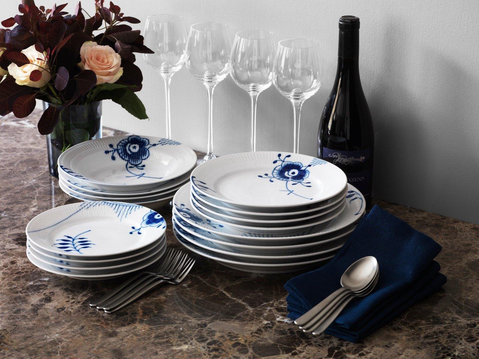 Royal Copenhagen  Blå Mega riflet dyb tallerken - 21 cm.