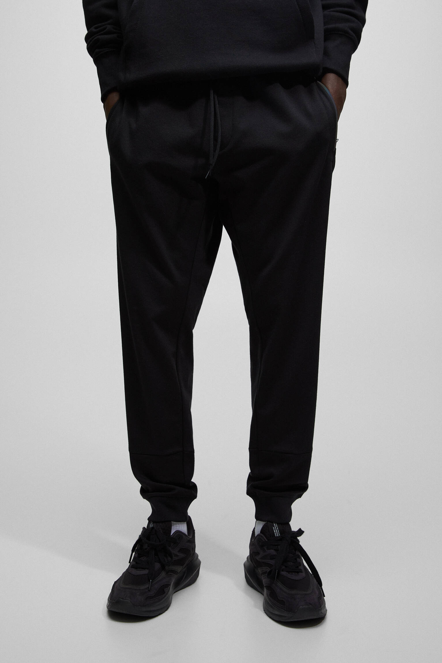 Calça de moletom estilo jogger - preta
