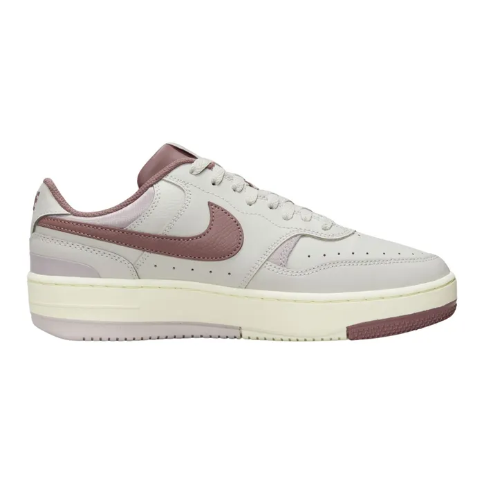 Nike Gamma Force Sneakers Dames