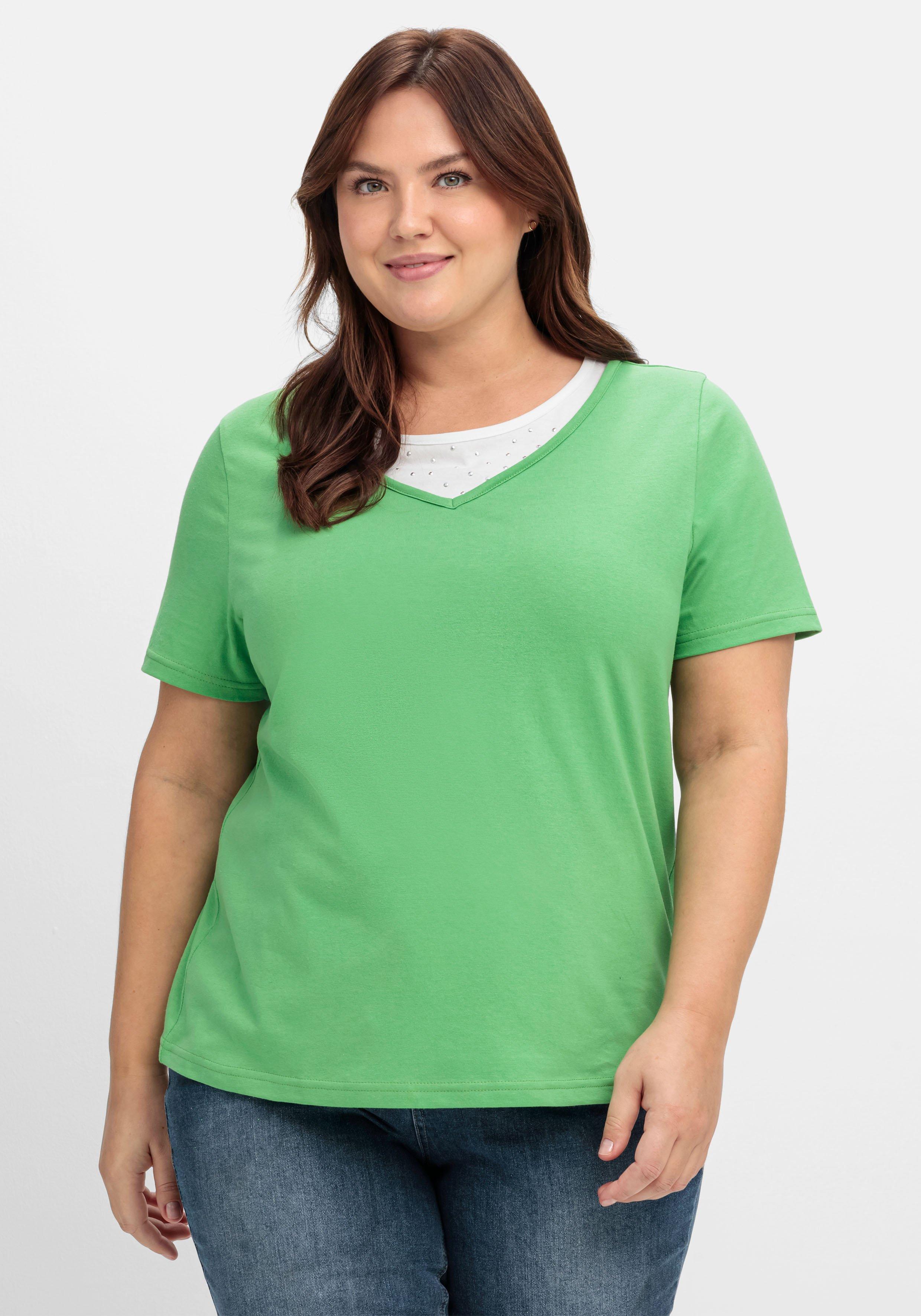 Kurzarmshirt in Layeroptik mit Ziernieten