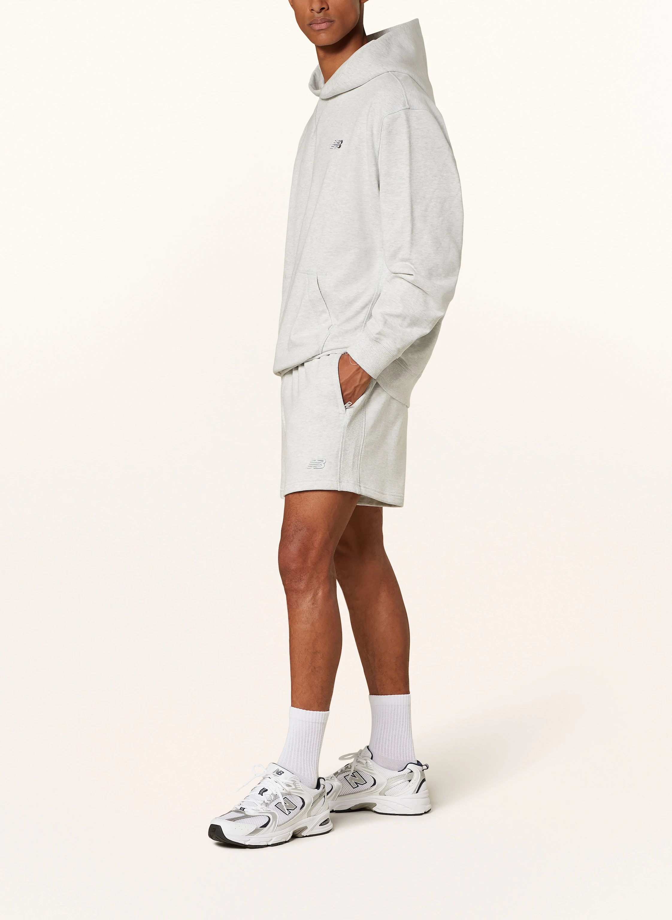 new balance Sweatshorts