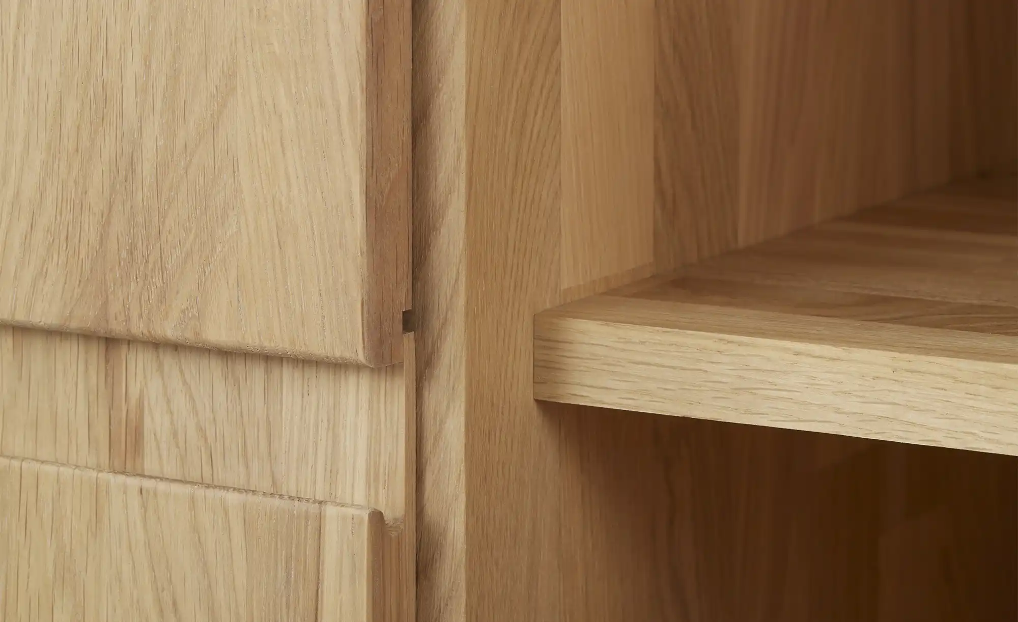 Woodford Highboard Barton