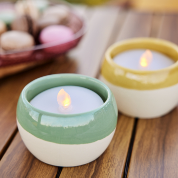 Solar kaars in keramiek met vlam effect 4 kleuren