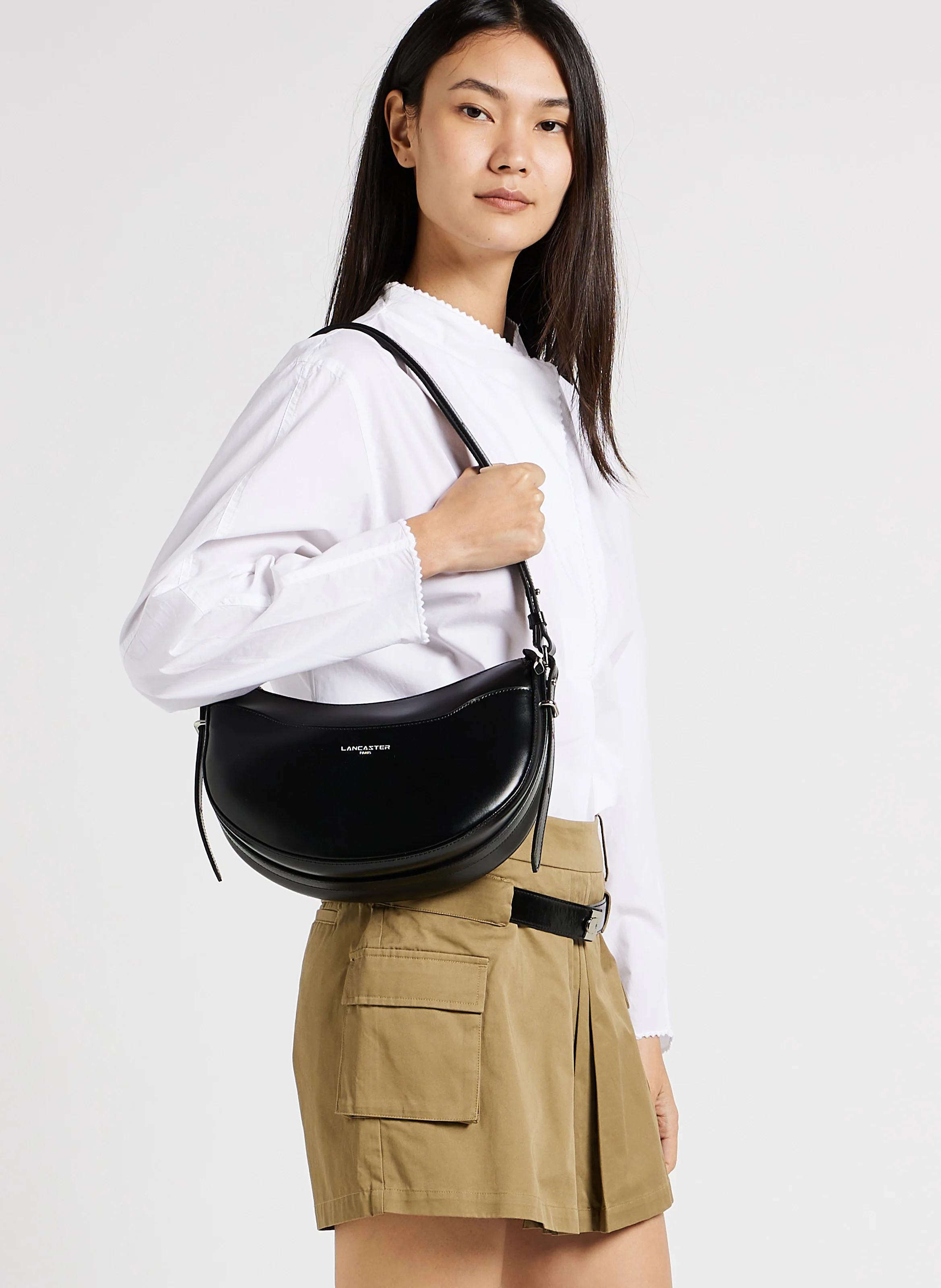 SUAVE ACE - Sac bandoulière en cuir | Noir