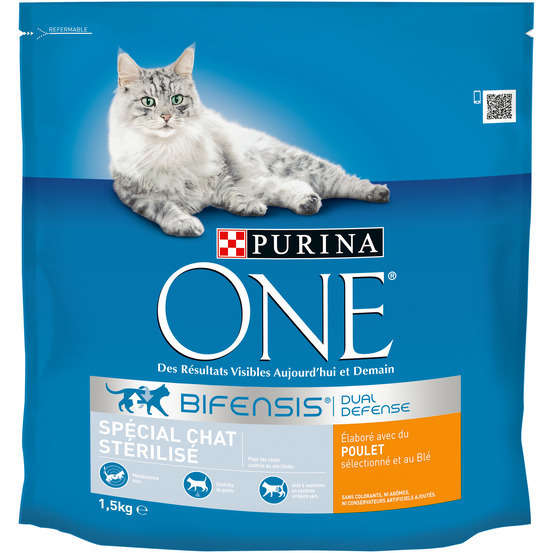 Croquettes chat adulte stérilisé au poulet et blé Premium - 1,5 kg