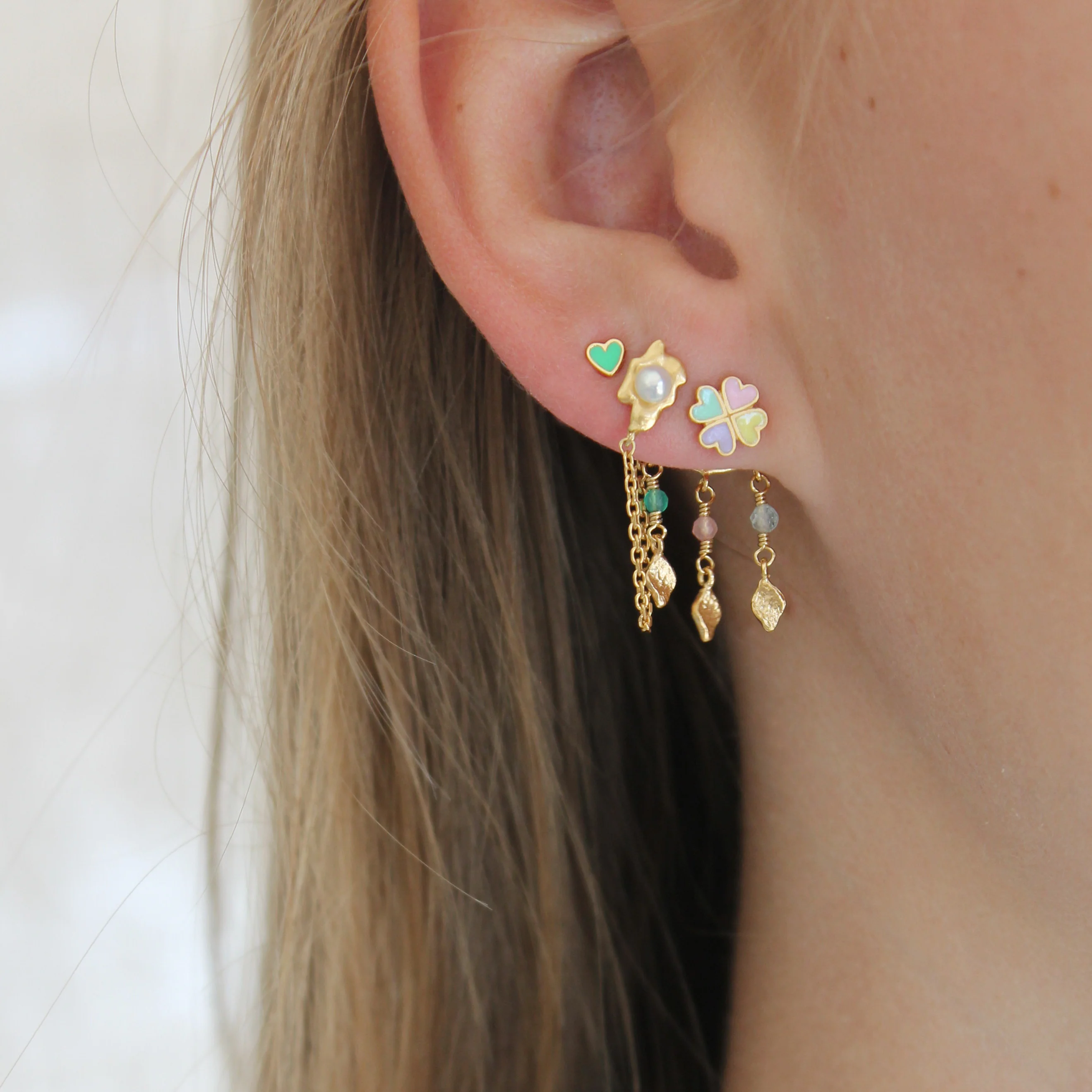 STINE A Jewelry  Shelly Pearl ørering - forgyldt