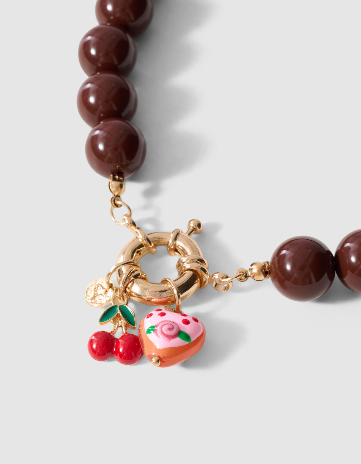 Beaded Charm Ketting Bruin
