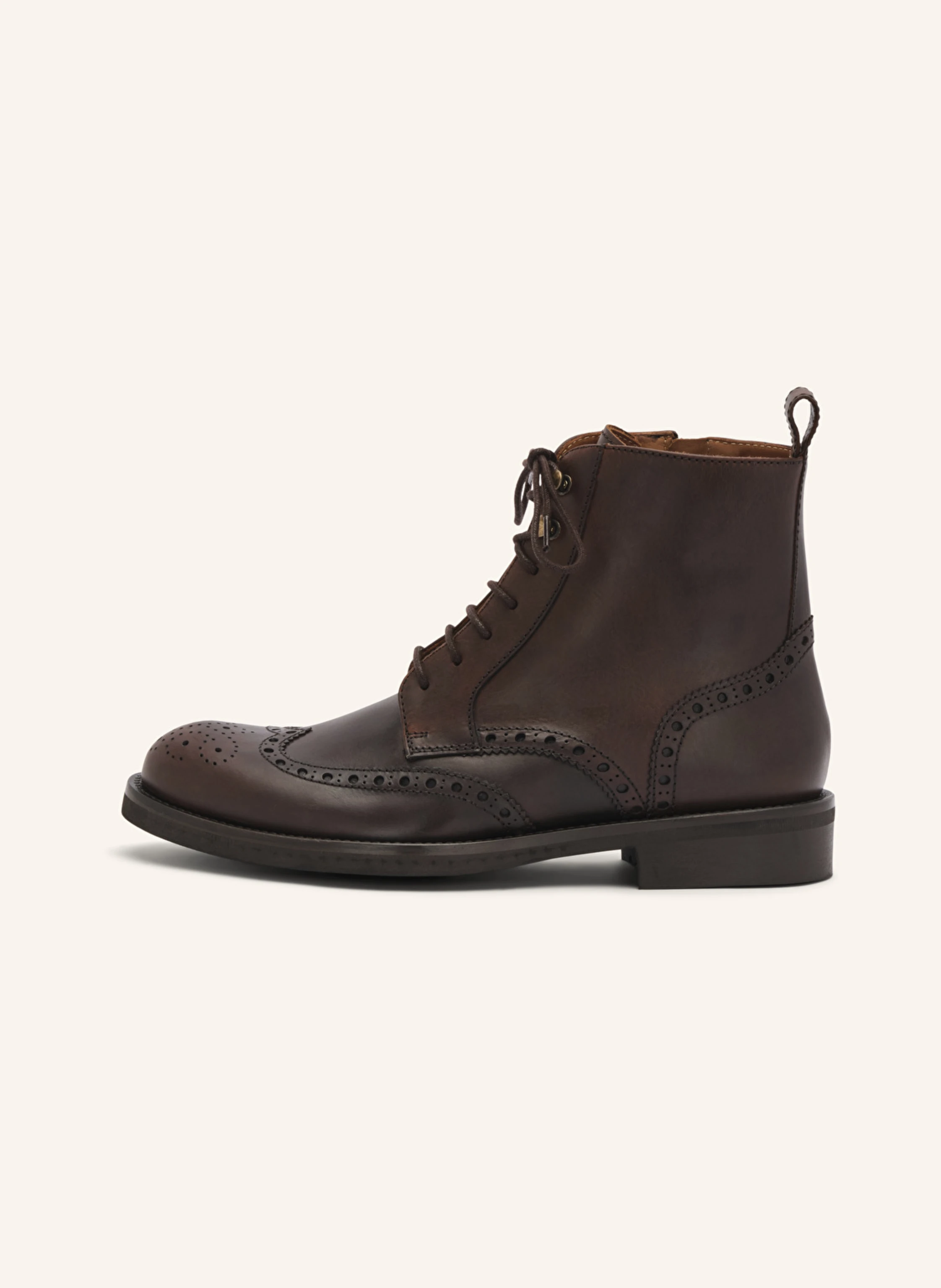 LOTTUSSE Ankle Boots