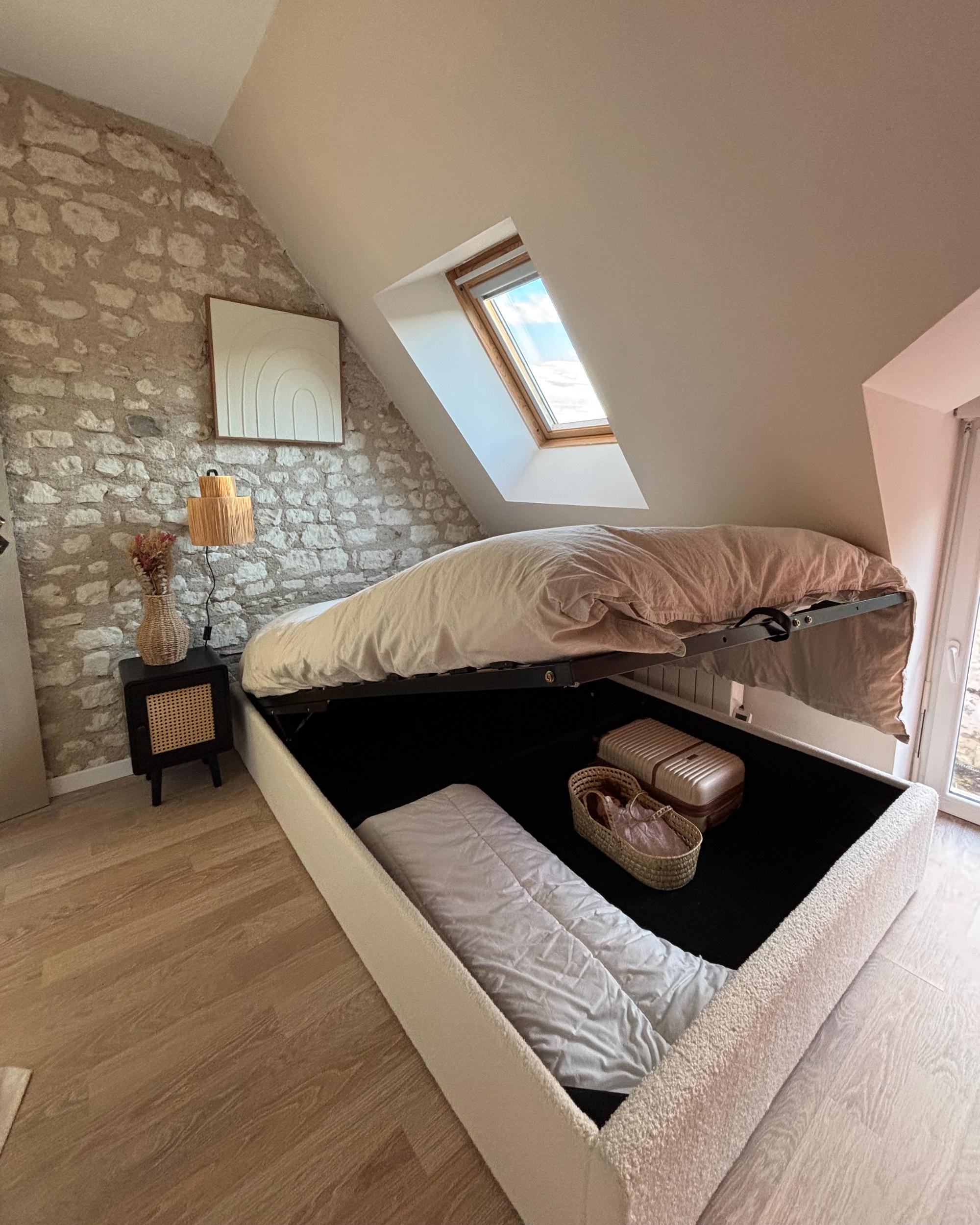 Opbergbed zonder hoofdbord Bouclé DINAN 140 x 200 cm Gebroken wit