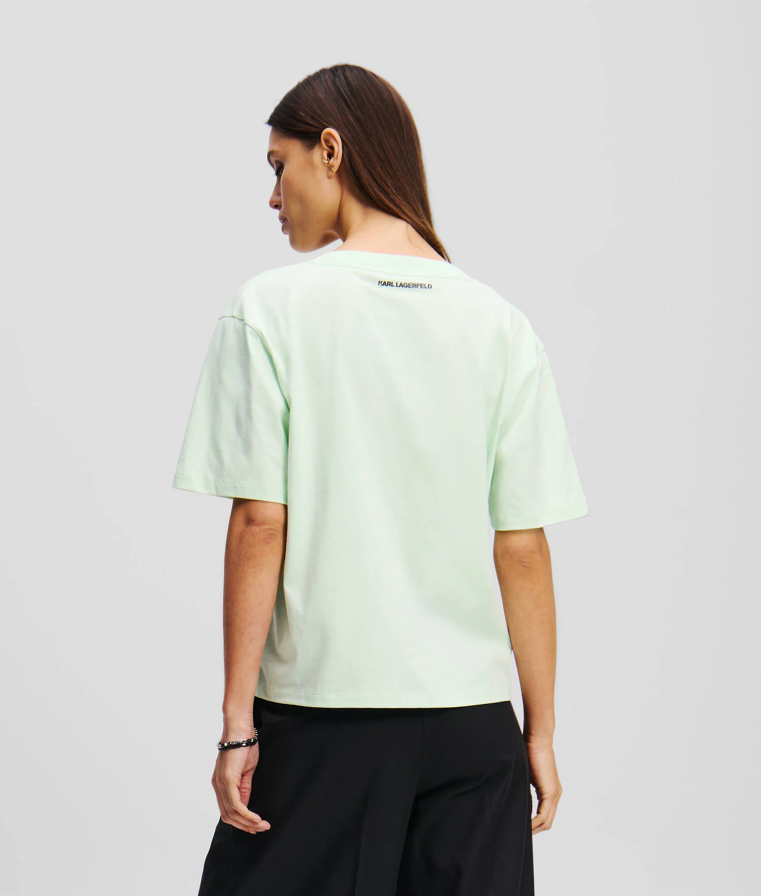 T-SHIRT COL EN V KARL SIGNATURE - Vaporisateur