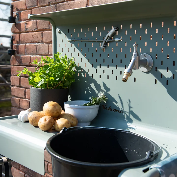 Weltevree - Waterworks Ablagetisch für Wasserhahn, zementgrau (RAL 7033)
