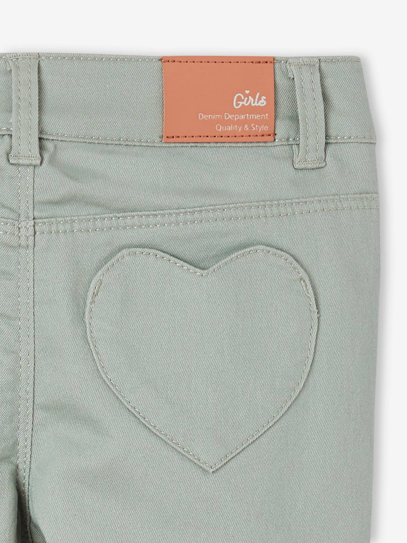 Calças justas e resistentes com bolsos traseiros em formato de coração para meninas na cor verde salgueiro.