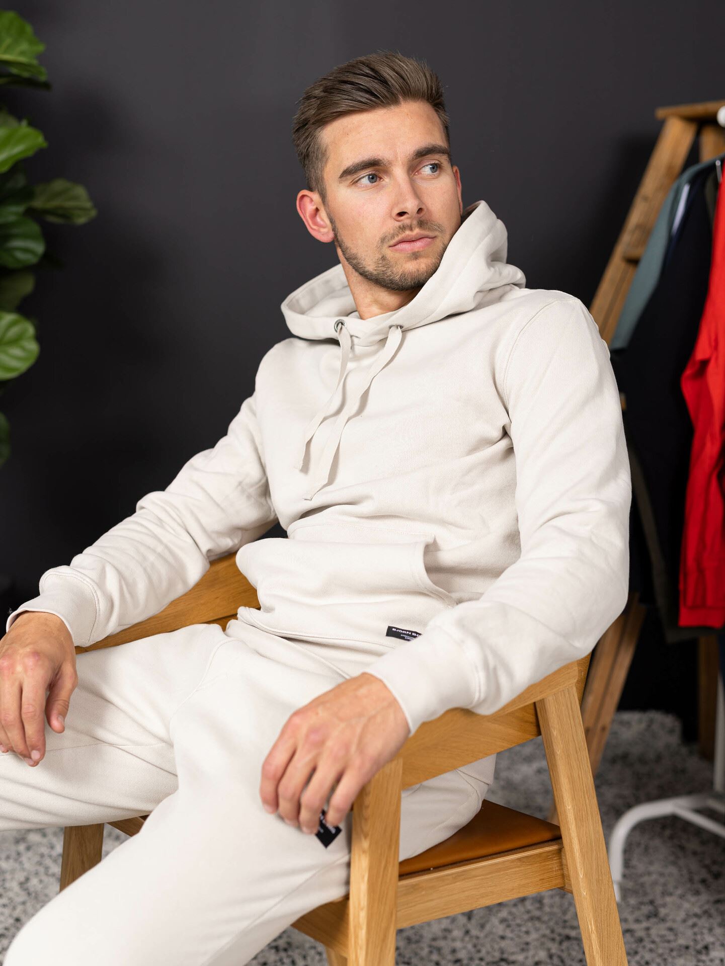 Centre Hood
