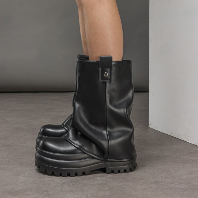 Mila Oversized Leather Boots