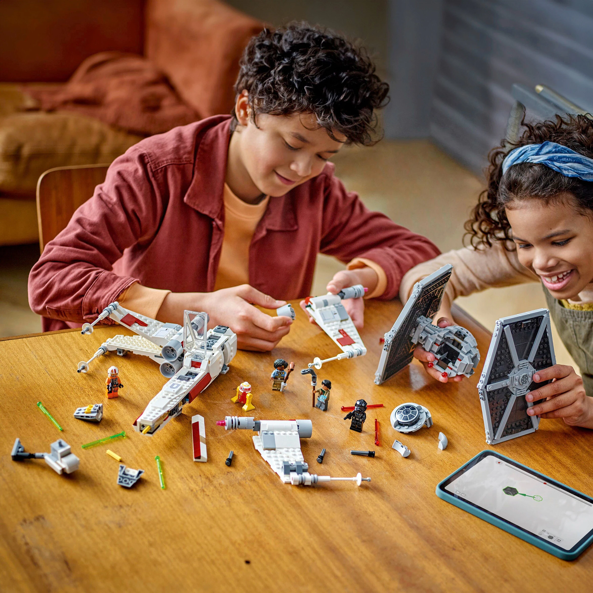 LEGO® - STAR WARS 75393 Mashup aus TIE Fighter & X-Wing