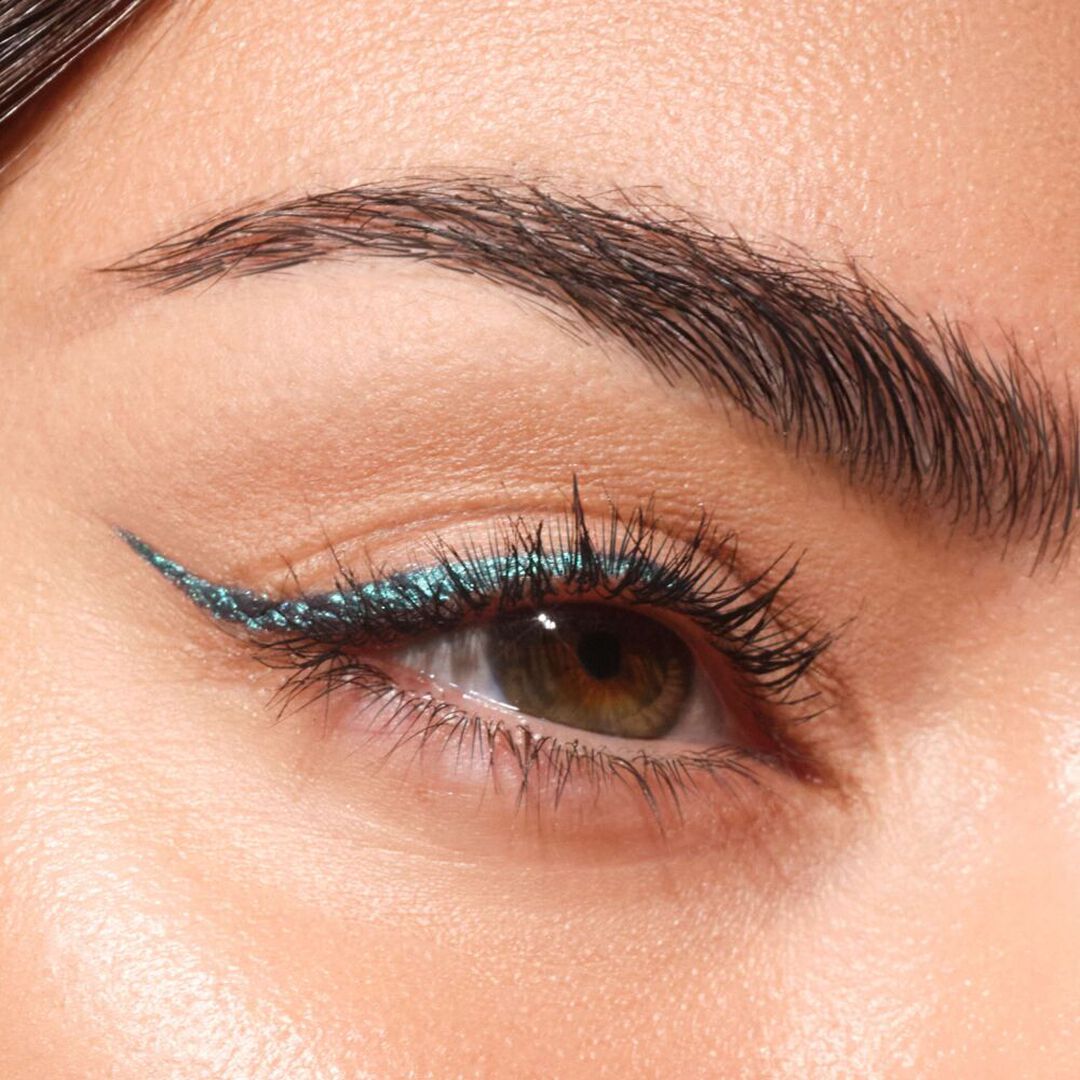 SPARKS OF JOY Long-Wear Metallic Liquid Liner